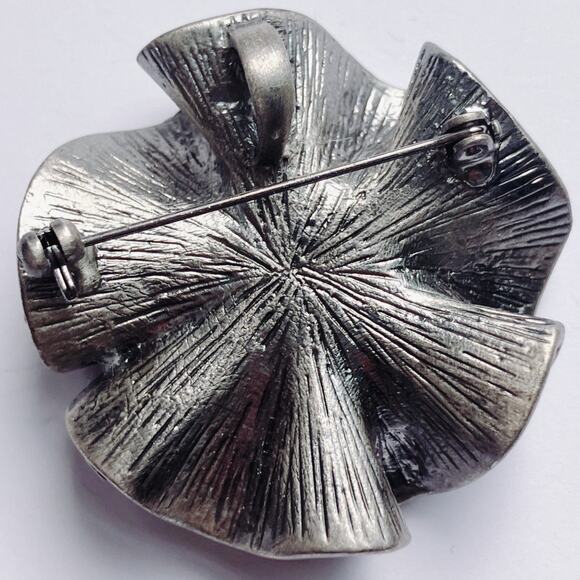 VTG Mid Century Brooch Flower Rhinestones Domed Layered Silver Tone Pin - Picture 8 of 10